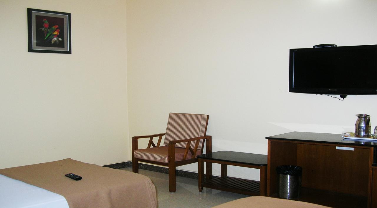 Athidhi Residency Hotel Tirupati Eksteriør billede