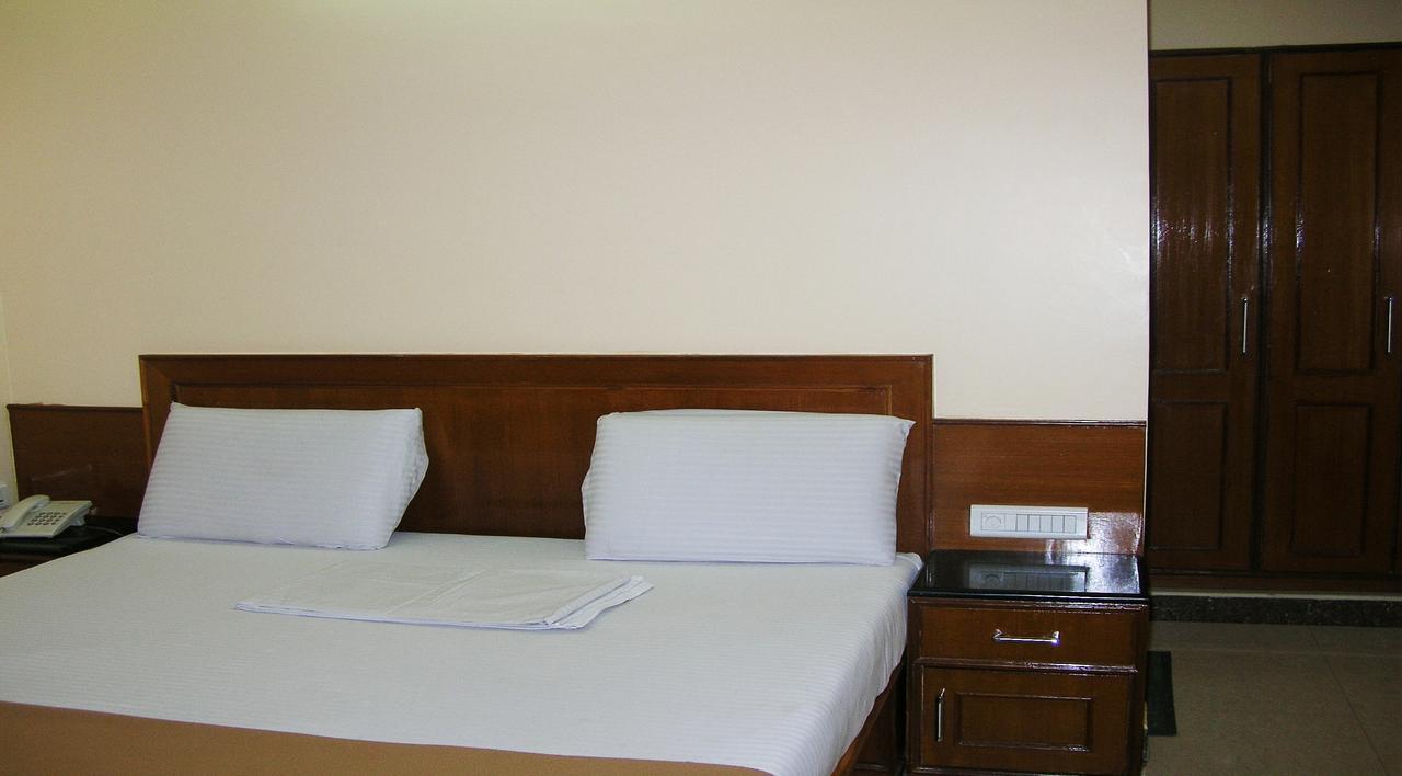 Athidhi Residency Hotel Tirupati Eksteriør billede