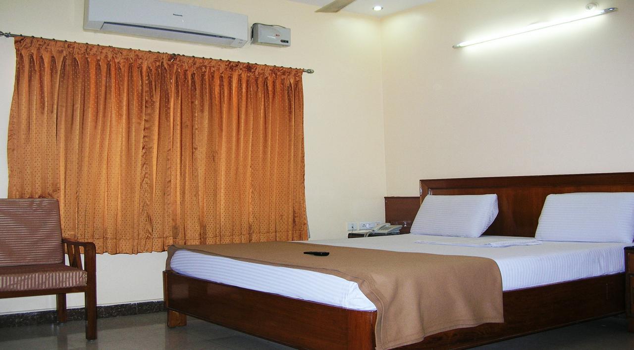 Athidhi Residency Hotel Tirupati Eksteriør billede